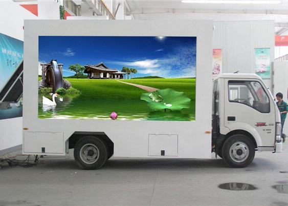 高い明るさ屋外P6 LEDのトラックの表示移動式広告スクリーン保証2年の