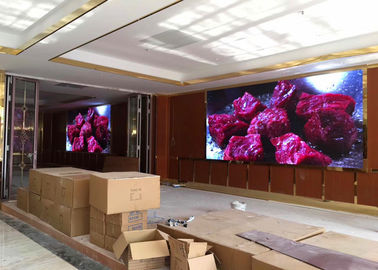 P2.5屋内HD LEDのビデオ壁の電子広告のパネルのLinsnの制御システム サプライヤー