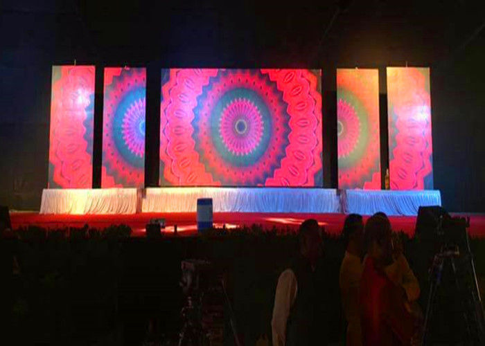 中国 SMD2121によって導かれるスクリーンの段階の背景幕、コンサートのための導かれたビデオ壁の使用料P3.91 工場